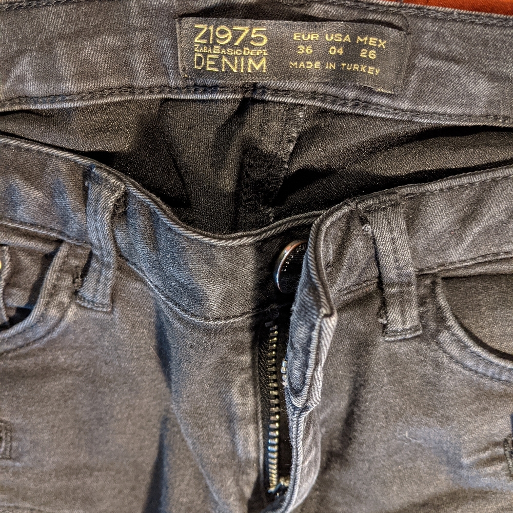 Z1975 Zara Basic Jeans
